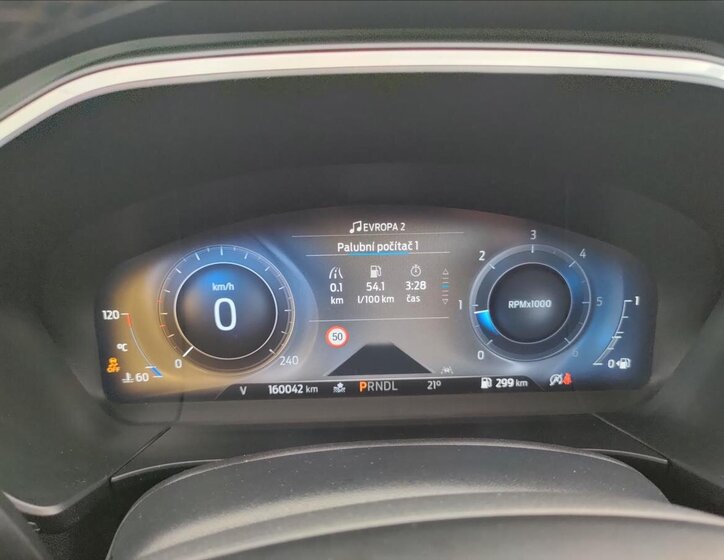 Ford Kuga SUV / Terénní 2,0 l 140 kw