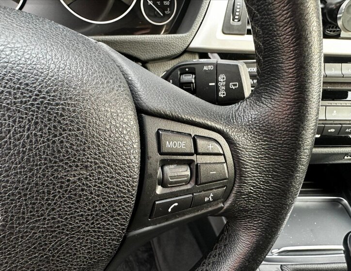 BMW Řada 3 Kombi 2,0 l 120 kw