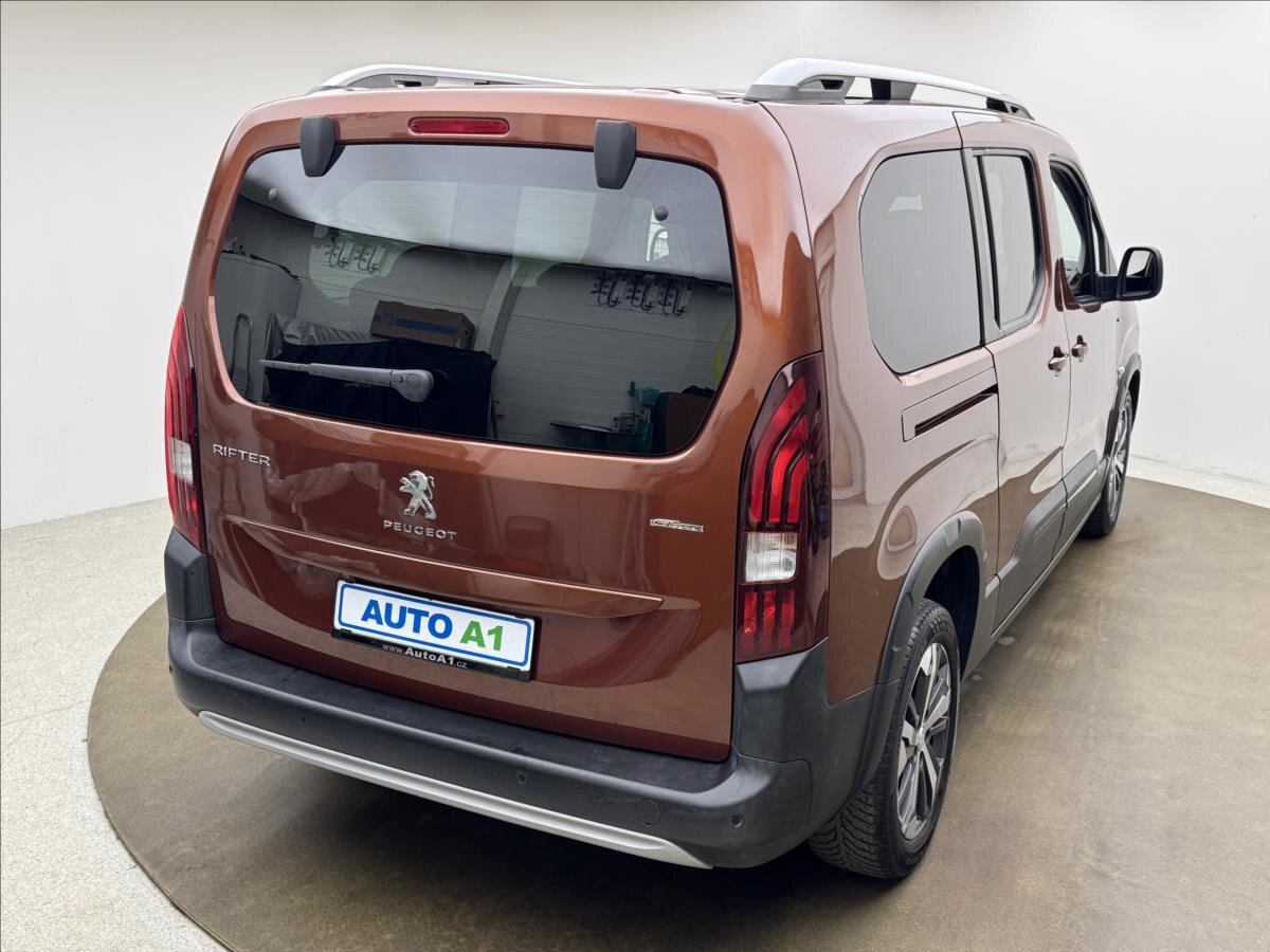Peugeot Rifter MPV 1,5 l 96 kw