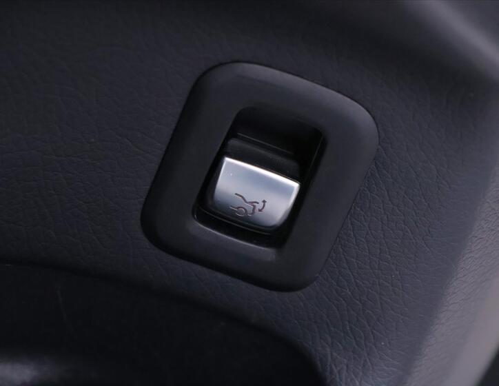 Mercedes-Benz GLC 17