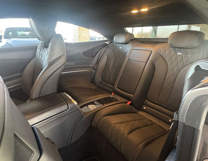 Mercedes-Benz Třídy S Kupé 4,0 l 345 kw