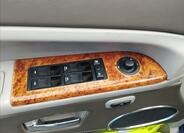 Jeep Grand Cherokee 16