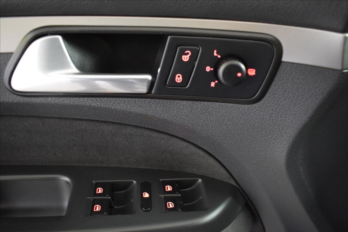 Volkswagen Touran MPV 2,0 l 103 kw