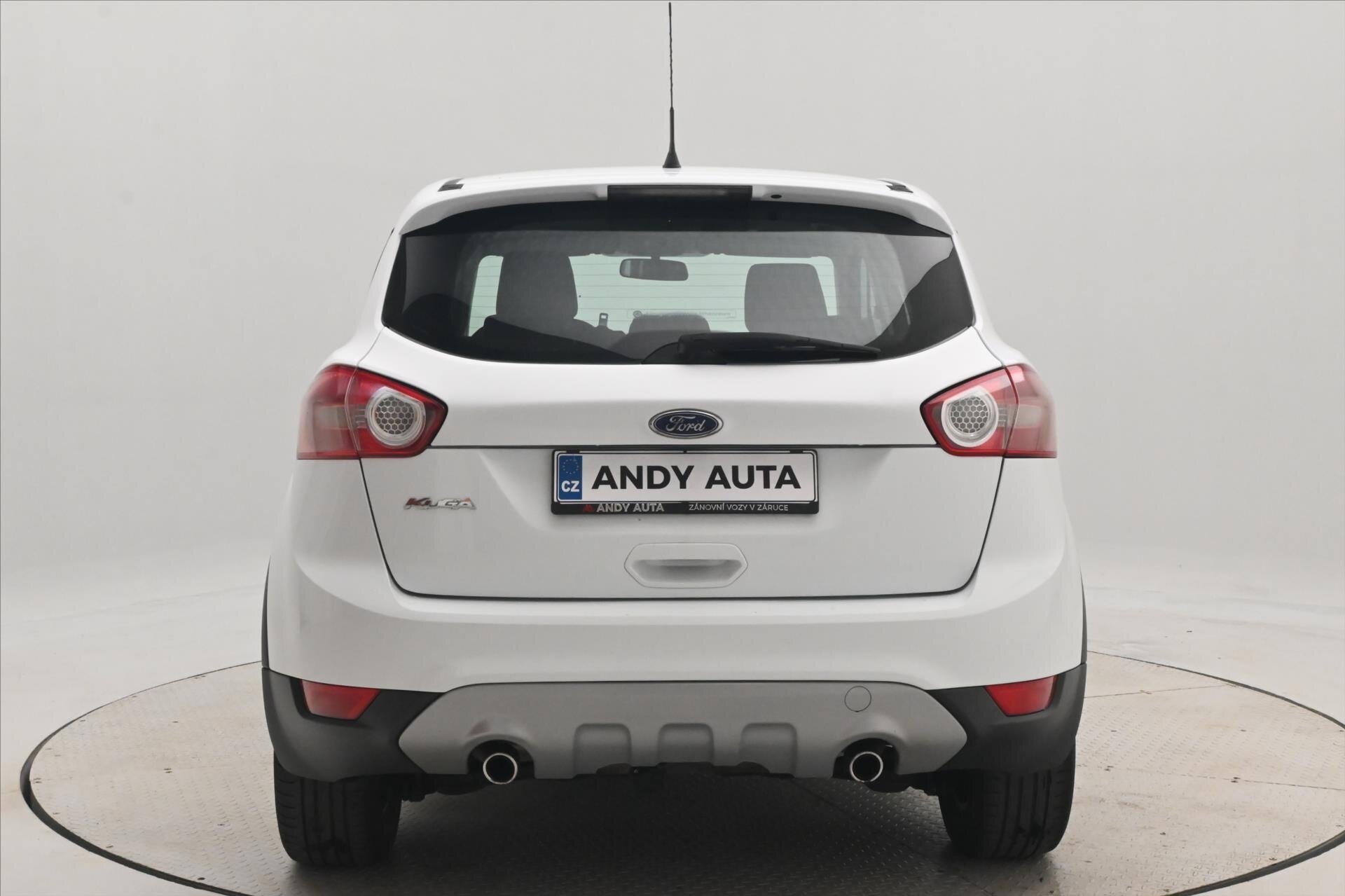 Ford Kuga SUV / Terénní 2,0 l 103 kw
