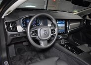 Volvo S90 Sedan / Limuzína 2,0 l 335 kw