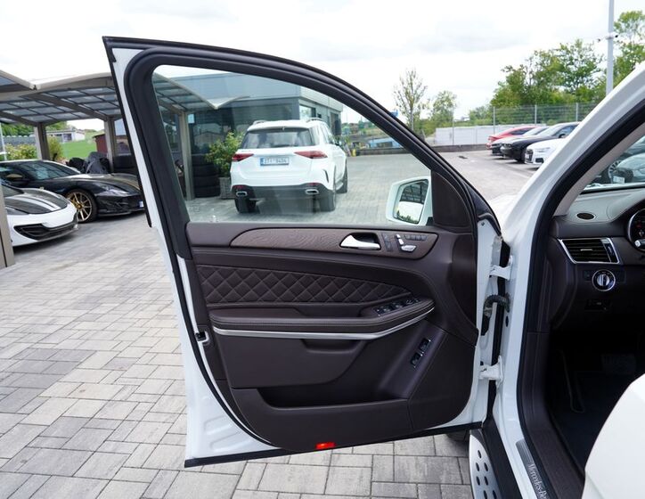 Mercedes-Benz GLS 17