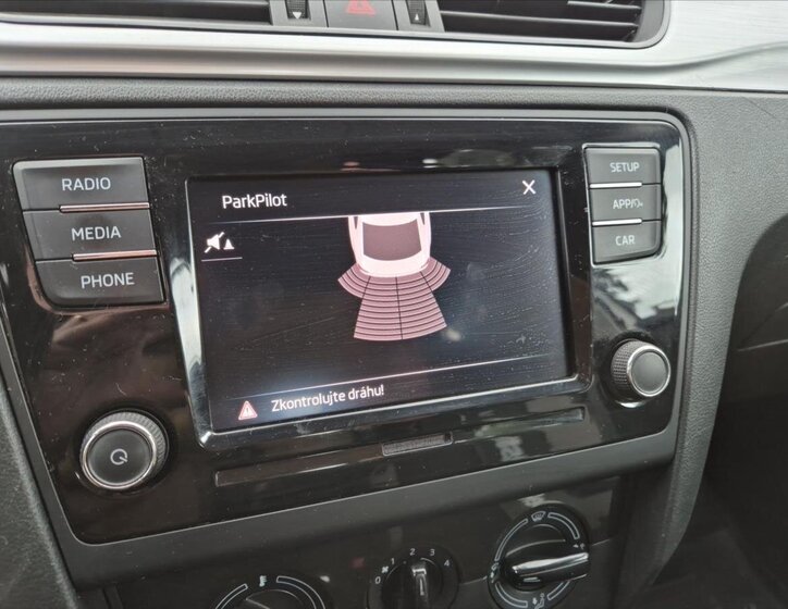 Škoda Rapid Sedan / Limuzína 999,0 70 kw