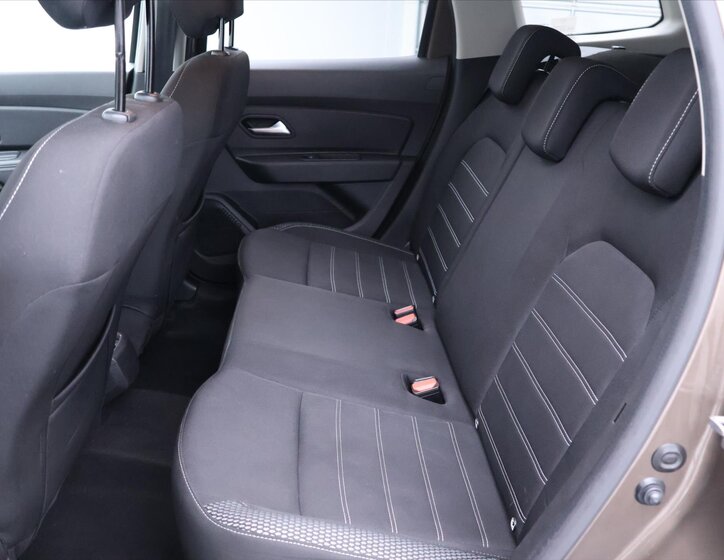 Dacia Duster SUV 999,0 74 kw