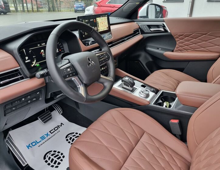 Mitsubishi Outlander 9