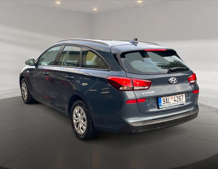 Hyundai i30 4