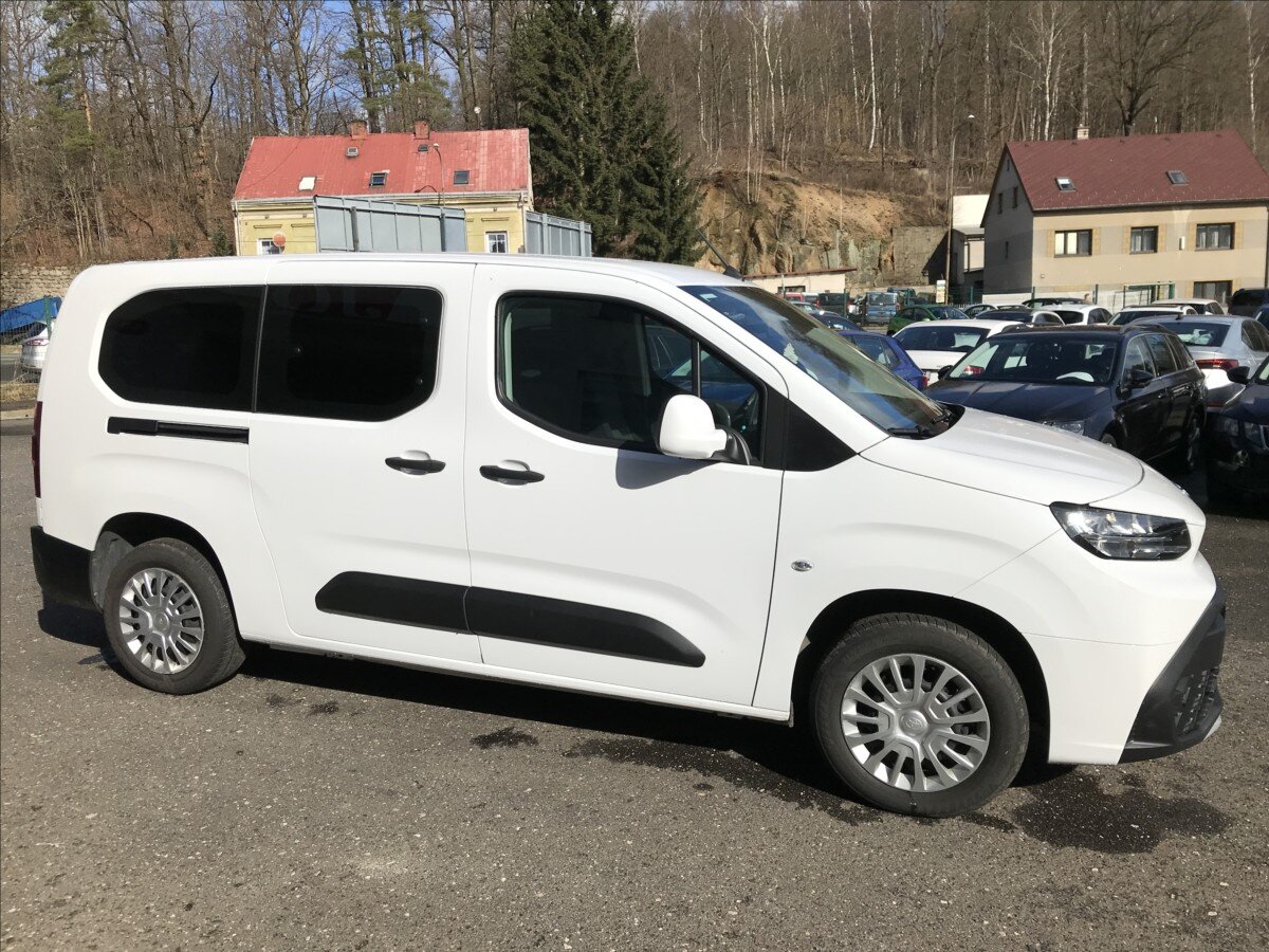 Toyota ProAce City Verso Kombi 1,5 l 75 kw