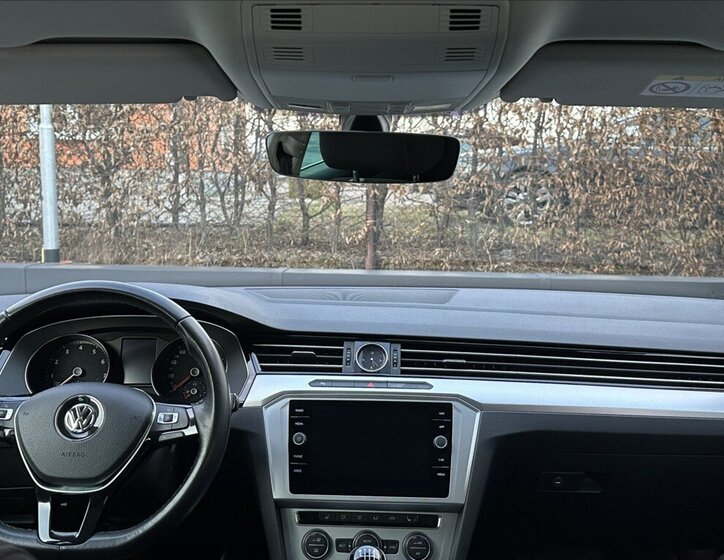 Volkswagen Passat Kombi 1,4 l 110 kw