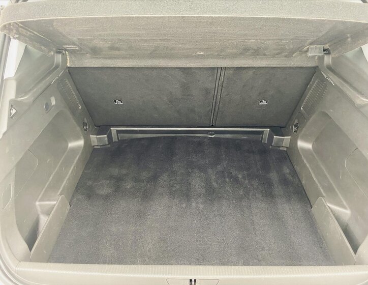 Opel Grandland X SUV / Terénní 1,2 l 96 kw