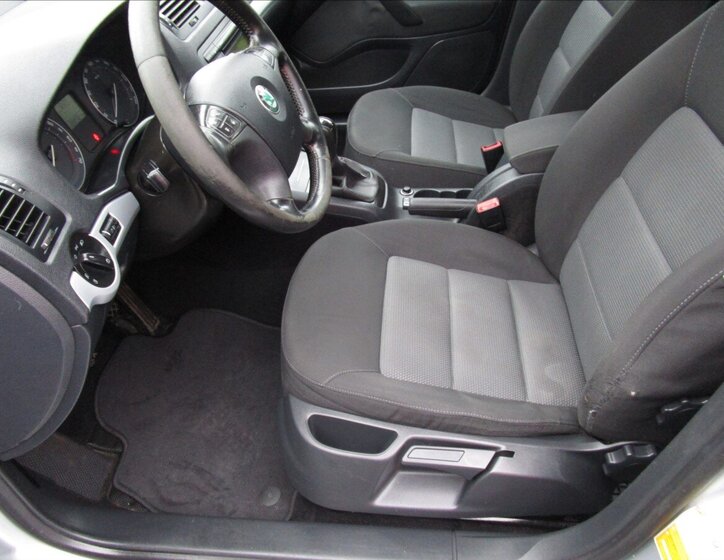 Škoda Octavia 14