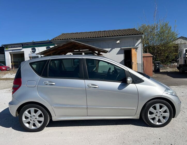 Mercedes-Benz Třídy A Hatchback 2,0 l 103 kw