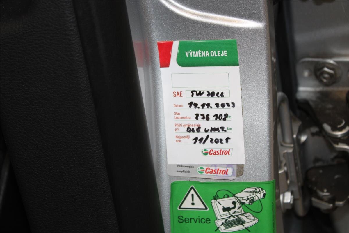 Volkswagen Passat Kombi 2,0 l 103 kw