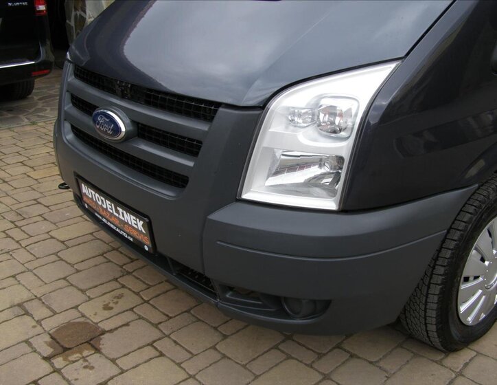 Ford Transit MPV 2,2 l 63 kw