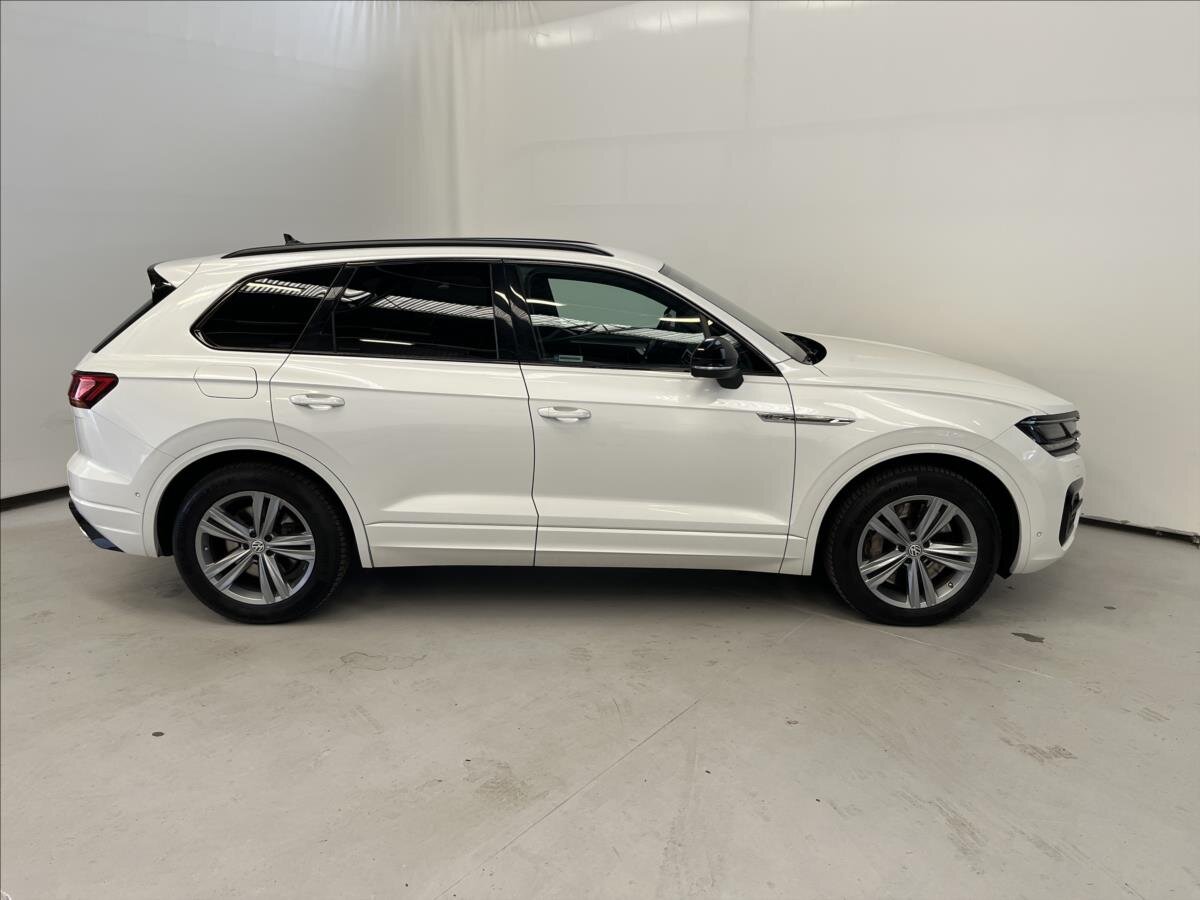 Volkswagen Touareg SUV / Terénní 4,0 l 310 kw