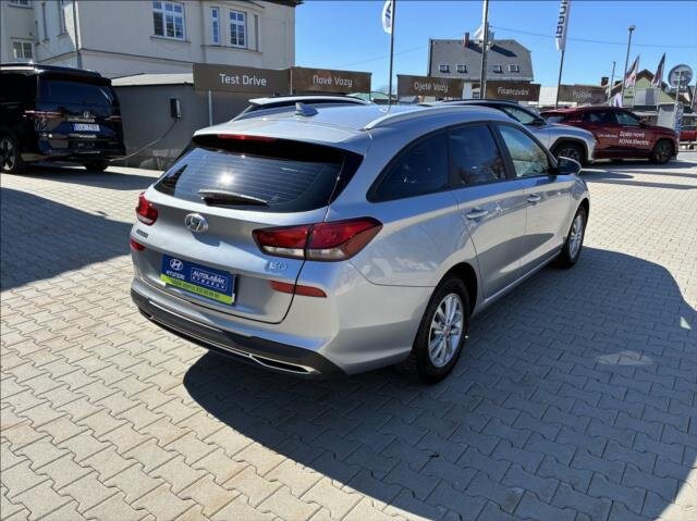Hyundai i30 Kombi 998,0 88 kw
