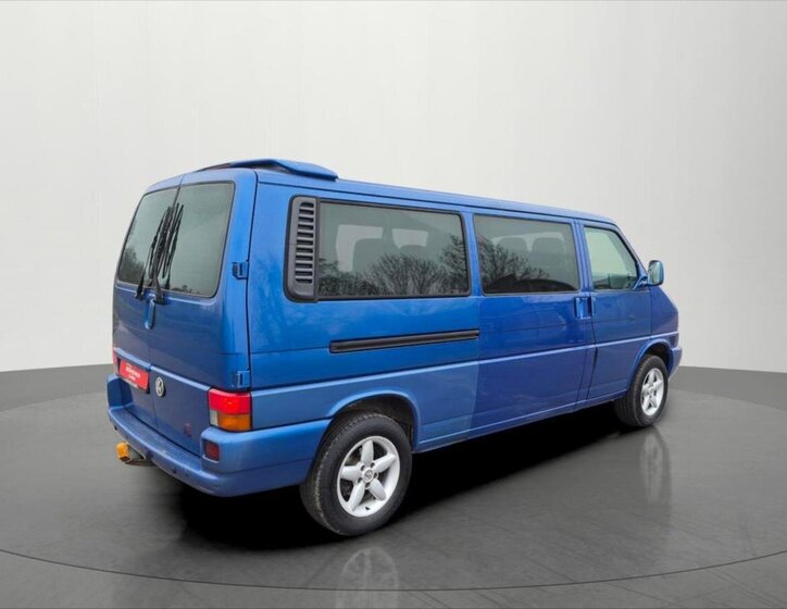 Volkswagen Caravelle Kombi 2,5 l 75 kw