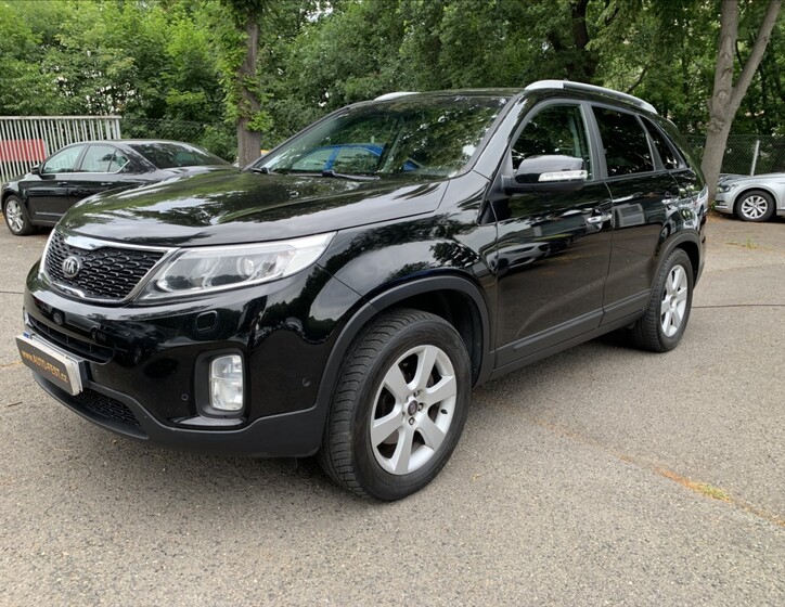 KIA Sorento 1