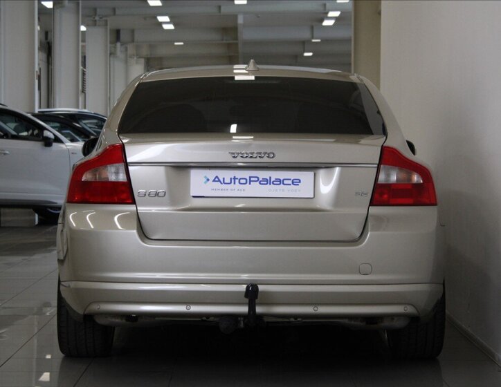 Volvo S80 Sedan 3,2 l 175 kw