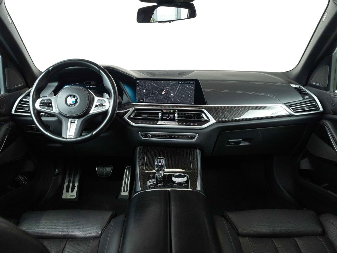 BMW X5 SUV / Terénní 4,4 l 390 kw