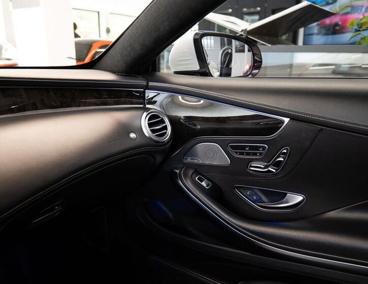 Mercedes-Benz Třídy S Kupé 4,7 l 335 kw