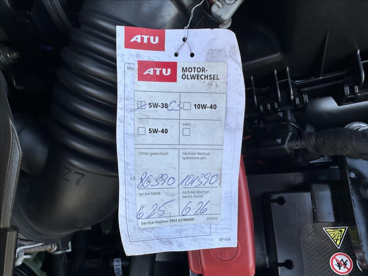 Toyota Auris Kombi 1,6 l 98 kw