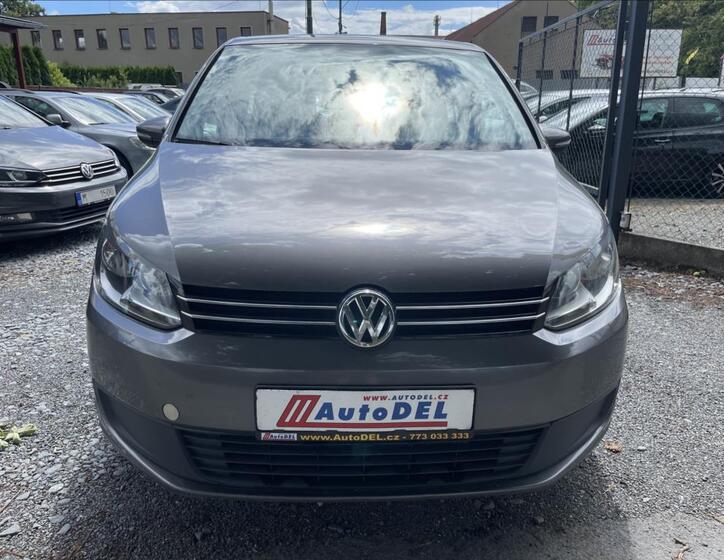 Volkswagen Touran 9