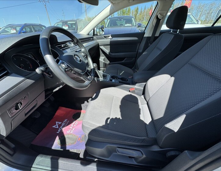 Volkswagen Passat Ostatní 1,6 l 88 kw