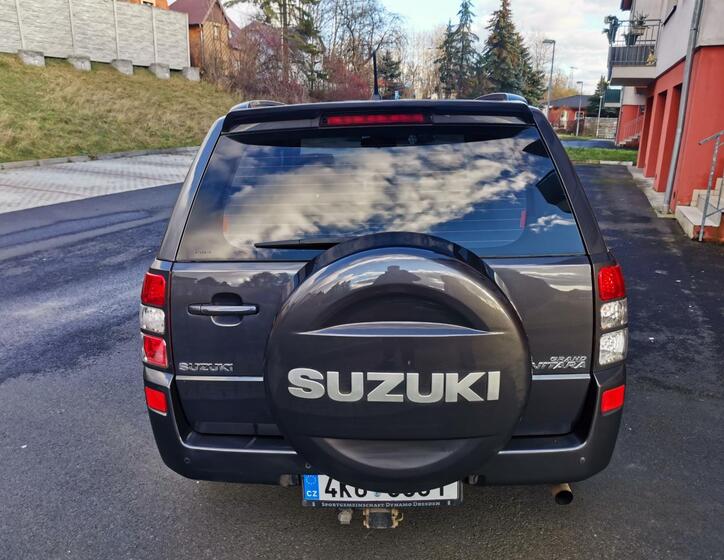 Suzuki Grand Vitara 6