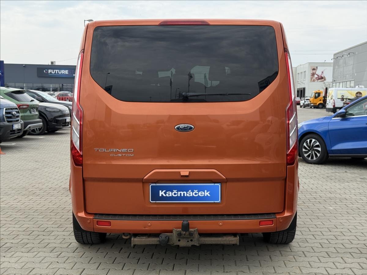 Ford Tourneo Custom MPV 2,0 l 125 kw