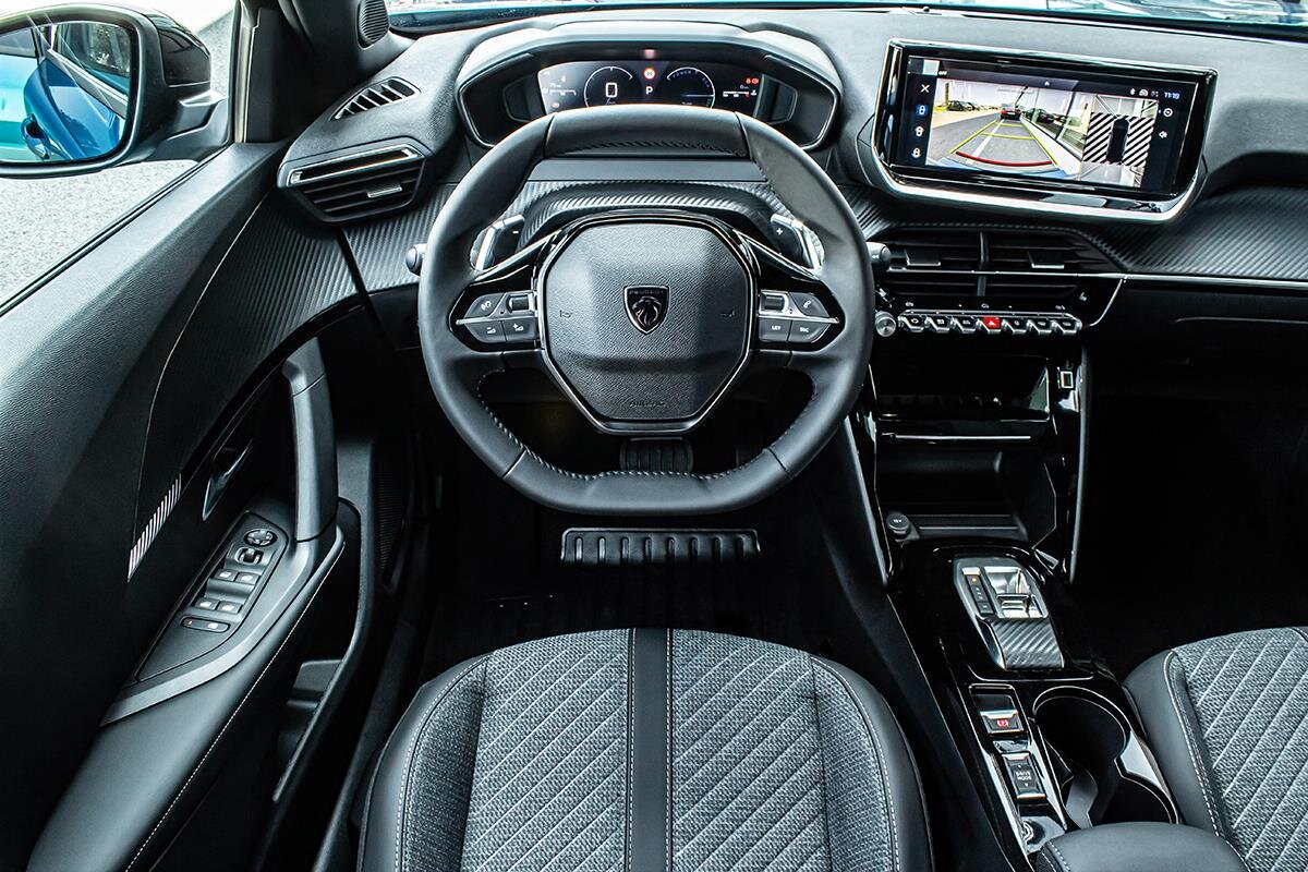 Peugeot 2008 Hatchback 1,2 l 107 kw