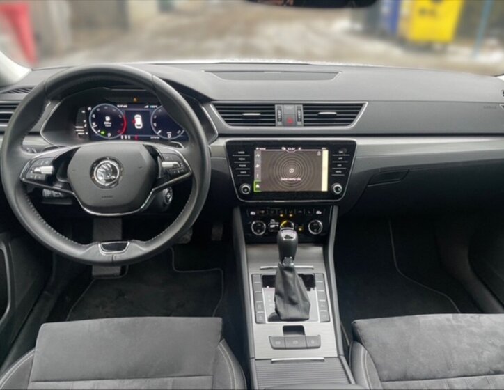 Škoda Superb Kombi 1,5 l 110 kw