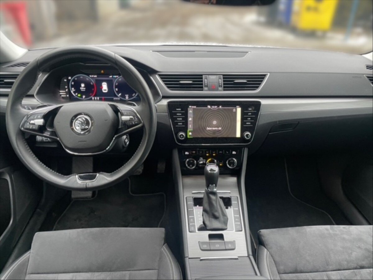 Škoda Superb Kombi 1,5 l 110 kw