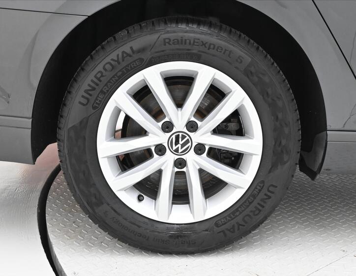 Volkswagen Passat 32