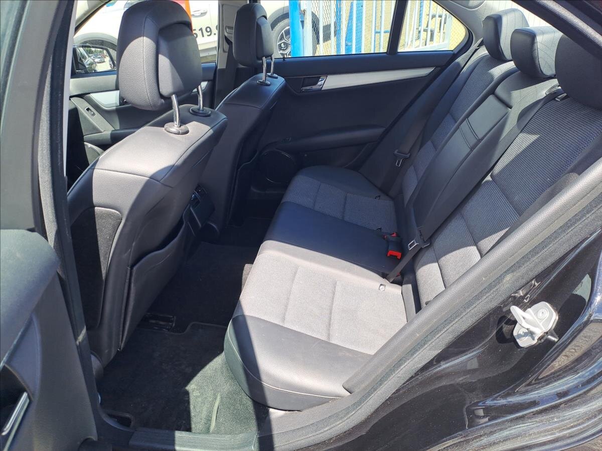 Mercedes-Benz Třídy C Sedan 1,6 l 115 kw