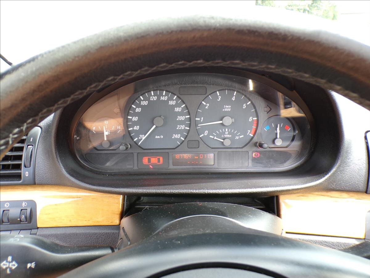 BMW Řada 3 Kabriolet 2,2 l 125 kw