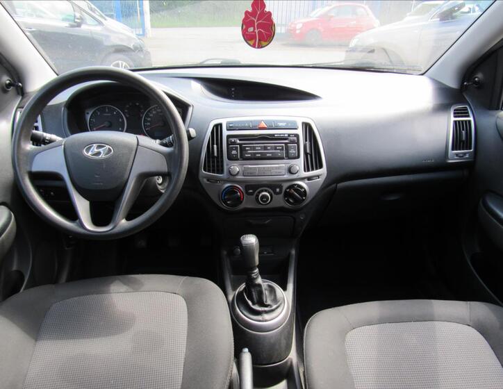 Hyundai i20 11