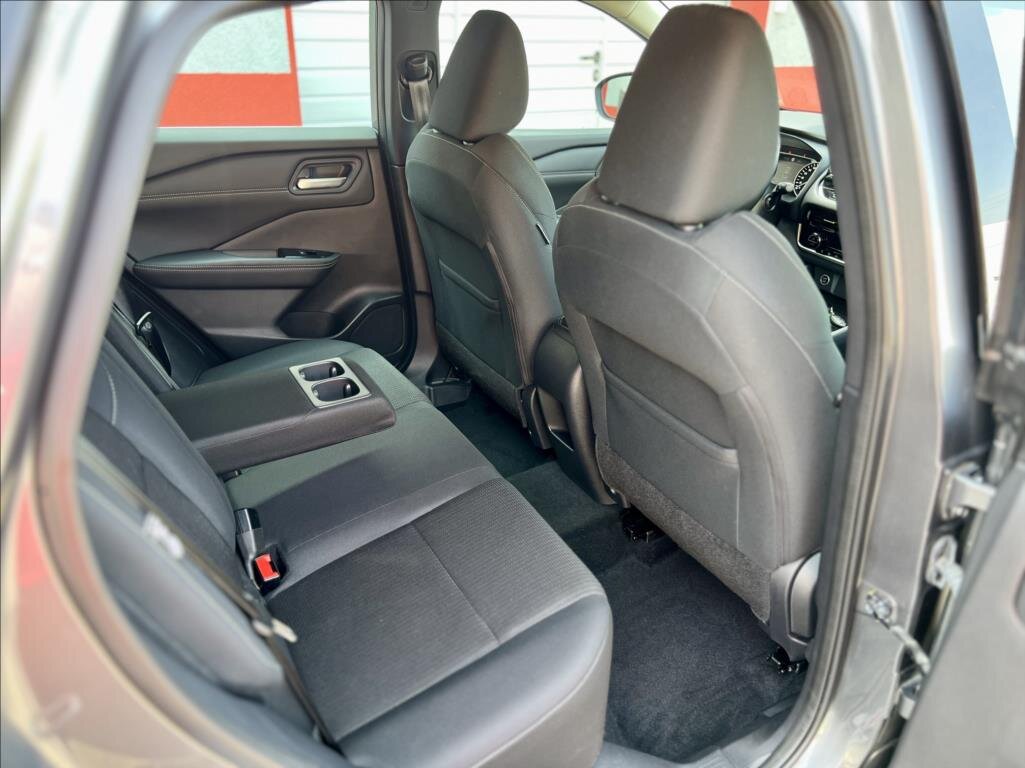Nissan Qashqai SUV / Terénní 1,3 l 116 kw