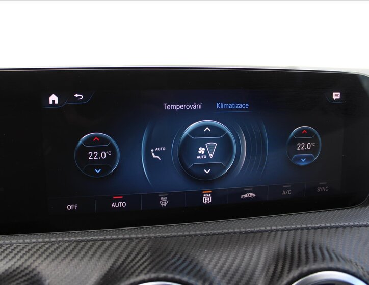 Mercedes-Benz CLA Kombi 1,3 l 193 kw