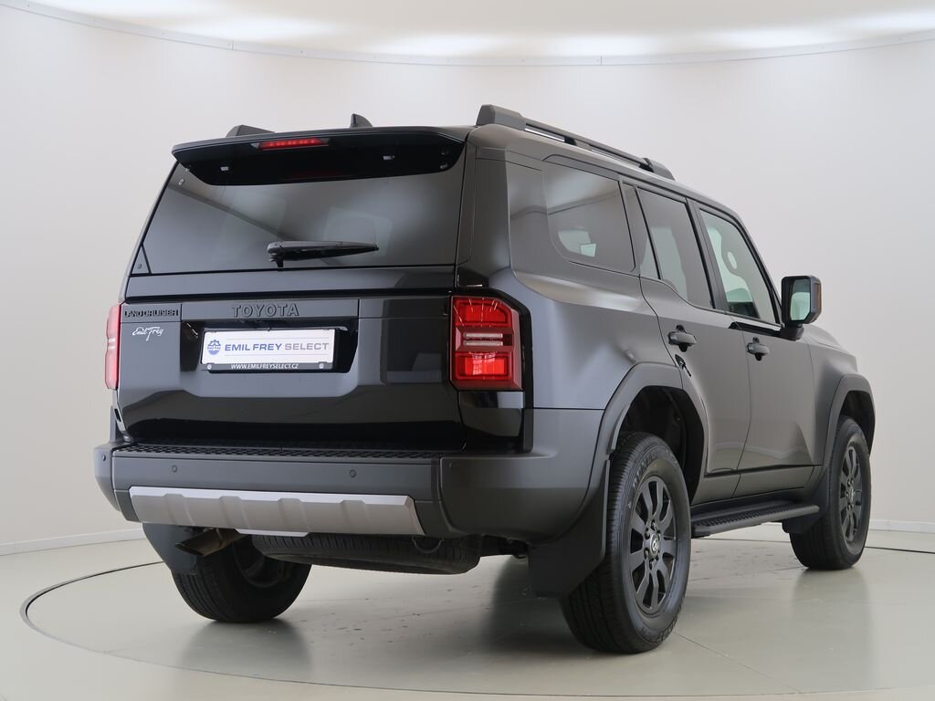 Toyota Land Cruiser SUV / Terénní 2,8 l 151 kw
