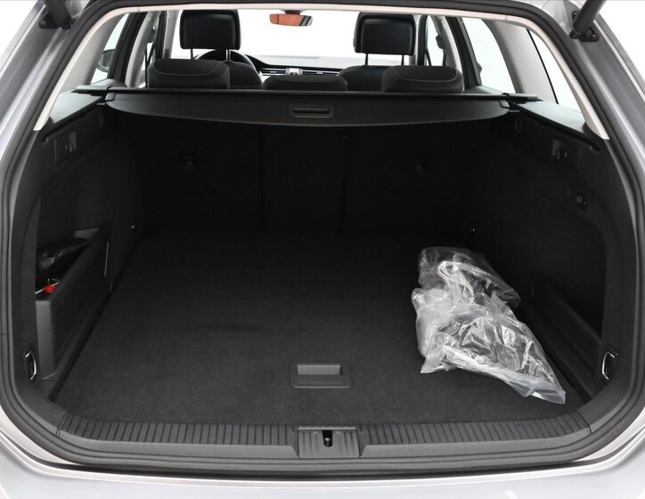 Volkswagen Passat 10