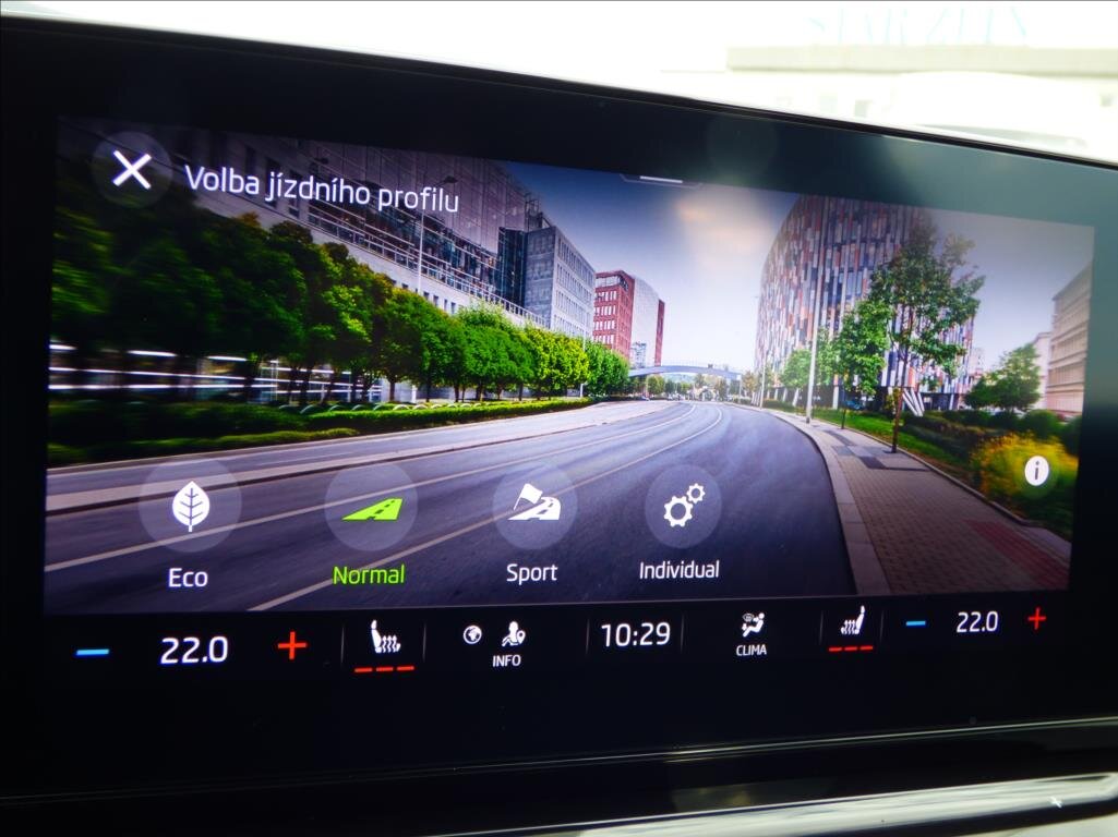 Škoda Octavia Kombi 2,0 l 85 kw