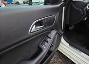 Mercedes-Benz CLA Sedan / Limuzína 1,8 l 100 kw