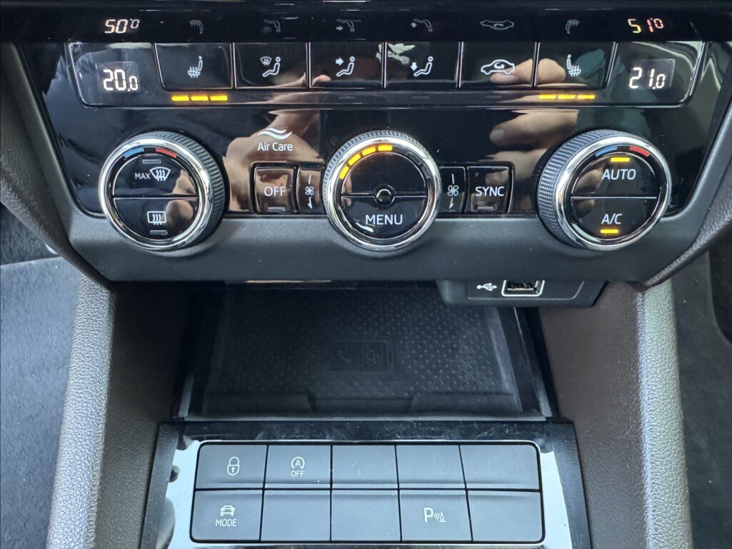 Škoda Octavia Sedan / Limuzína 2,0 l 110 kw