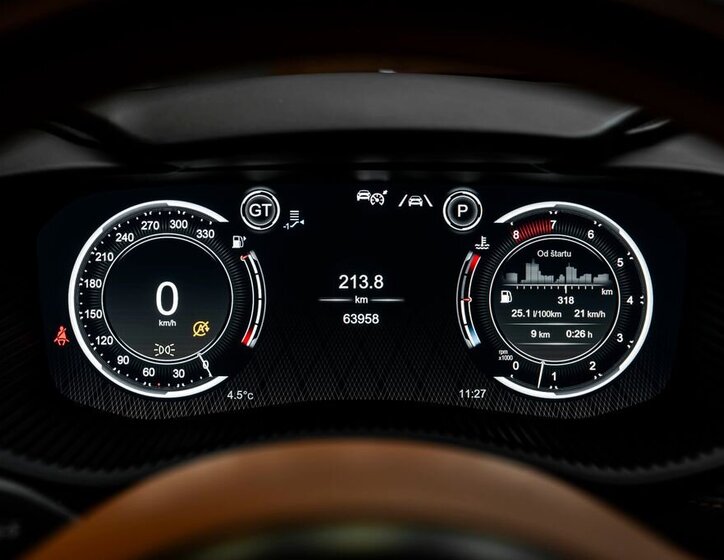 Aston Martin Ostatní SUV 4,0 l 405 kw