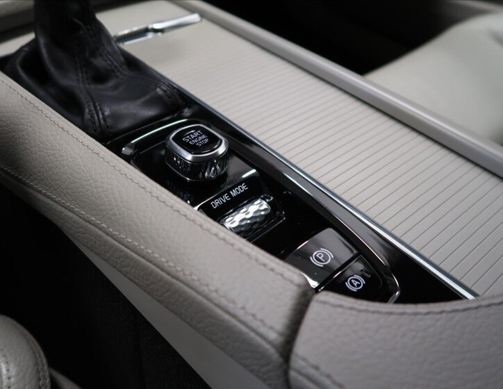 Volvo S90 Sedan 2,0 l 173 kw