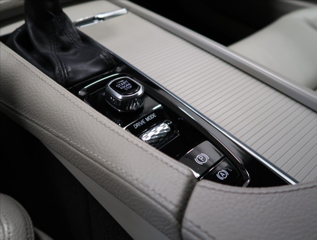 Volvo S90 Sedan 2,0 l 173 kw